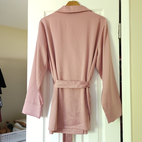 Kendall & Kylie Blush Pink Belted Blazer - Picture 4 of 7